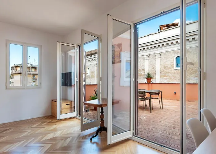 With Terrace In Via Del Pellegrino - Fromhometorome Roma