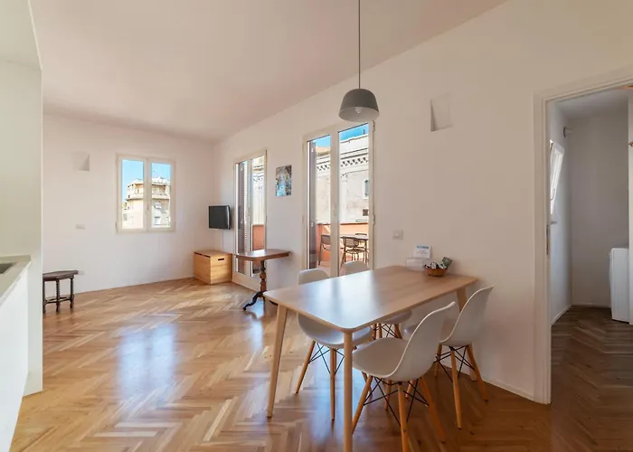With Terrace In Via Del Pellegrino - Fromhometorome