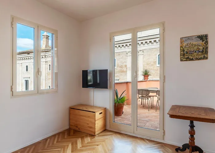 With Terrace In Via Del Pellegrino - Fromhometorome *